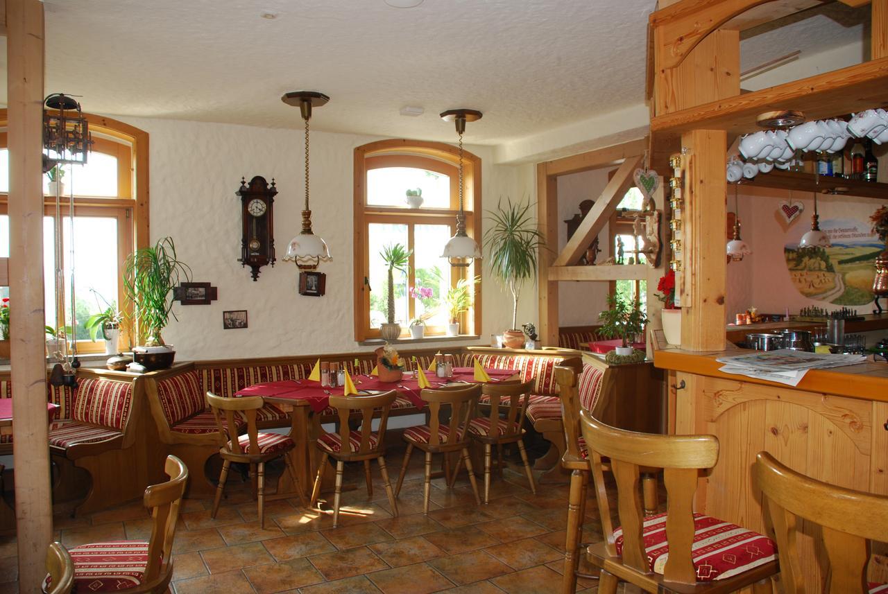 Hotel Alpenhof Markneukirchen Exteriér fotografie